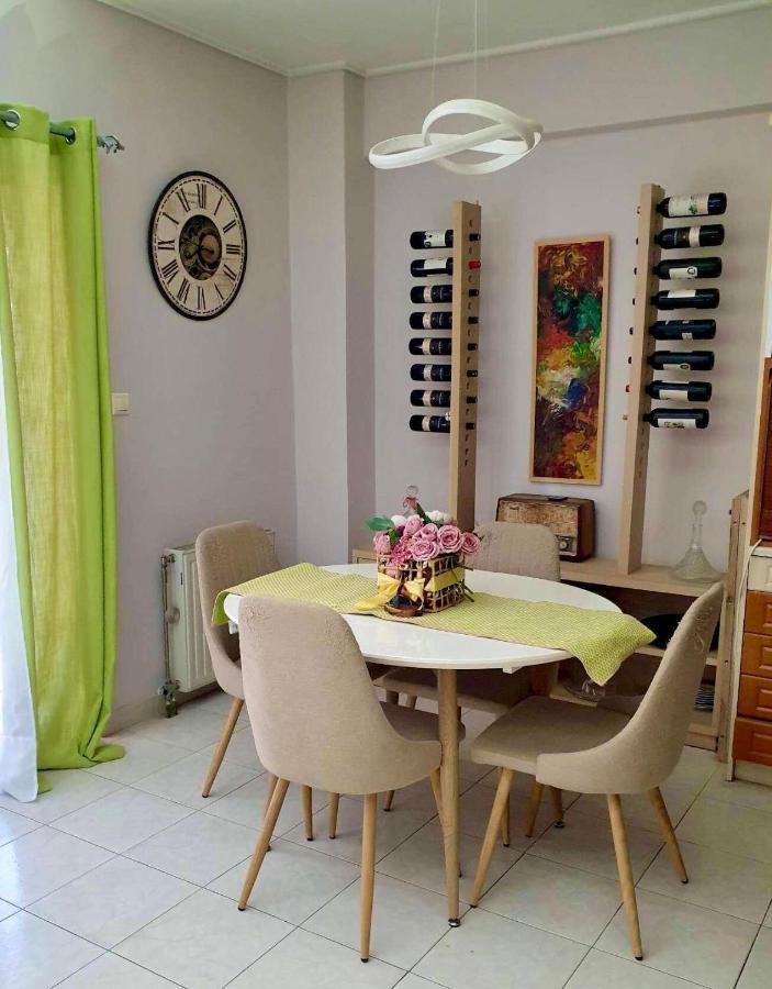 Modern 2Br City Flat 10Min From The Beach Athena Bagian luar foto