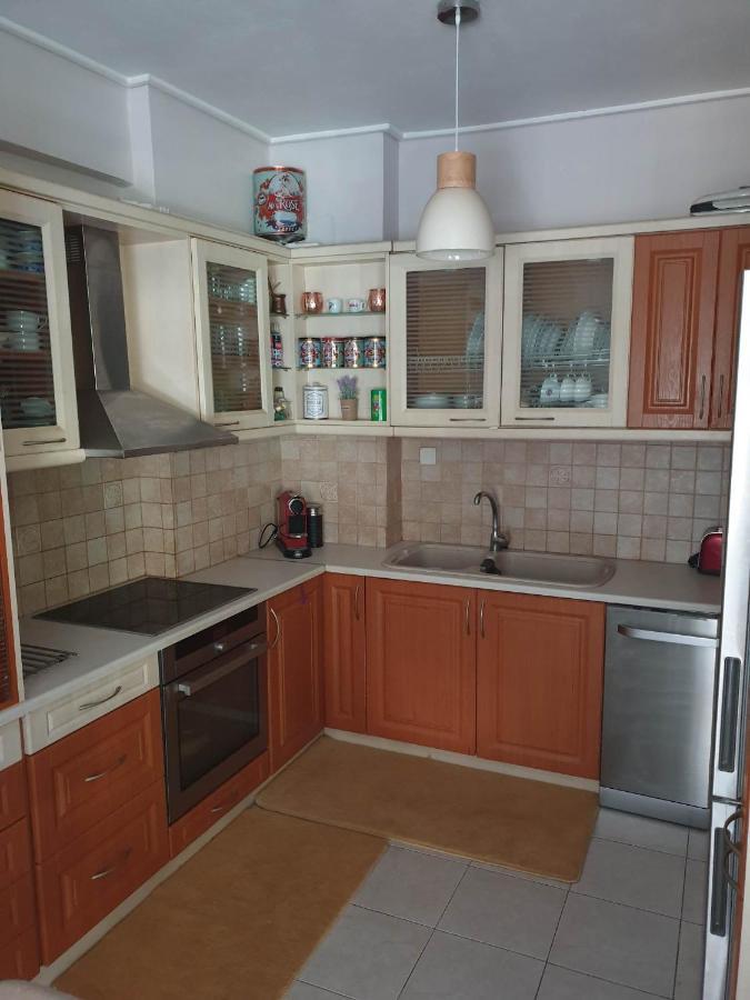 Modern 2Br City Flat 10Min From The Beach Athena Bagian luar foto